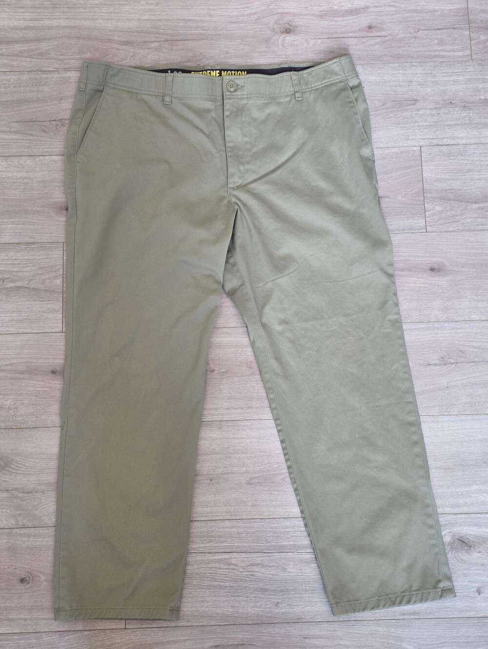 Lee Extreme Motion Straight Fit Tapered Leg Pants Mens 42x30 Khaki Performance